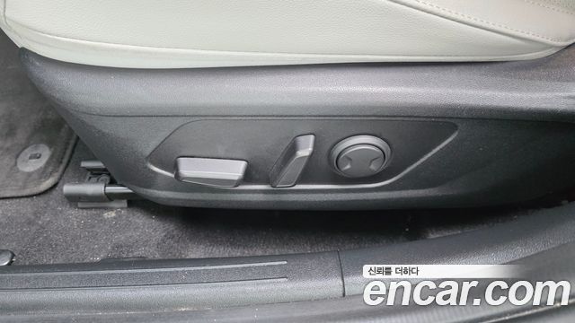 Hyundai AVANTE 2022 — photo 31