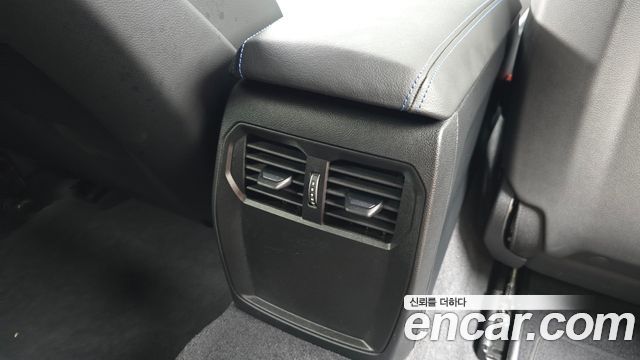BMW 4-Series 2026 — photo 31