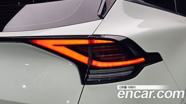 Kia Sportage 2023 — photo 9