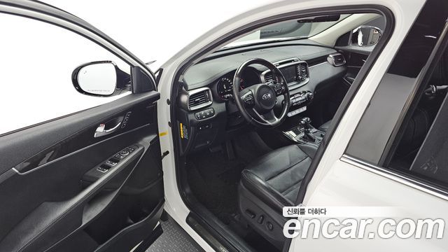Kia Sorento 2016 — photo 11