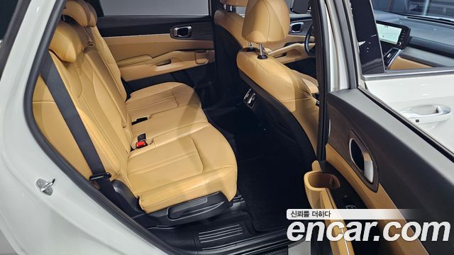 Kia Sorento 2023 — photo 17