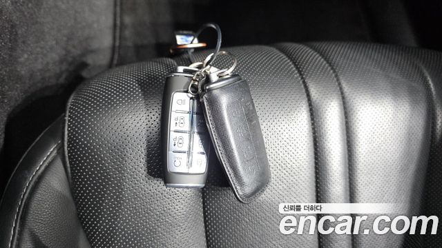 Genesis G80 2021 — photo 22