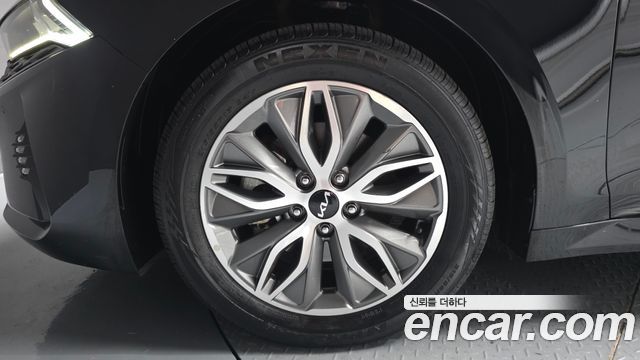 Kia K5 2023 — photo 5