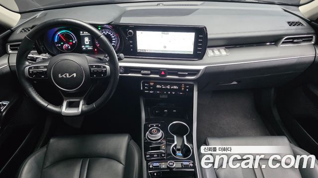 Kia K5 2023 — photo 10