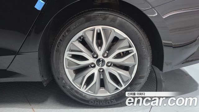 Kia K5 2023 — photo 7