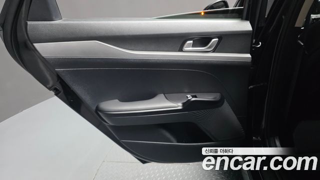 Kia K5 2023 — photo 15