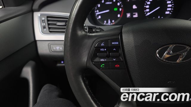Hyundai Sonata 2015 — photo 17
