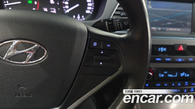 Hyundai Sonata 2015 — photo 18