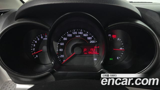 Kia RAY 2016 — photo 8