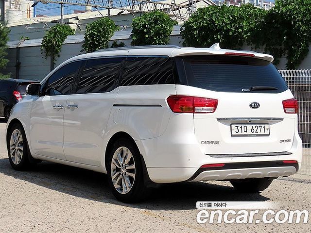 Kia Canival 2018 — photo 3