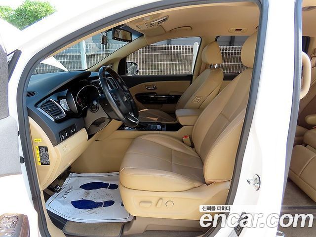 Kia Canival 2018 — photo 5