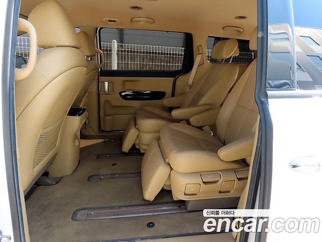Kia Canival 2018 — photo 6
