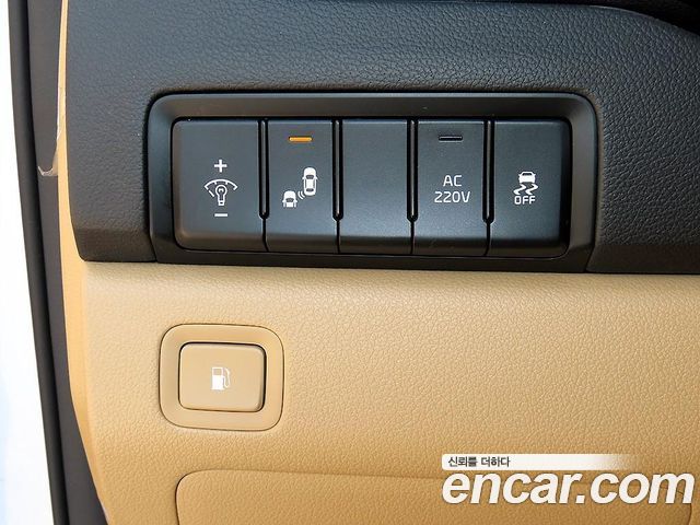 Kia Canival 2018 — photo 11