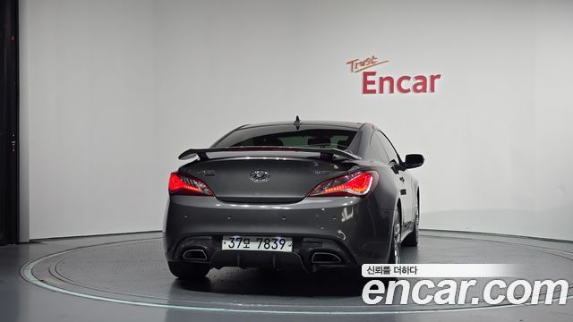 Hyundai Genesis 2012 — photo 4