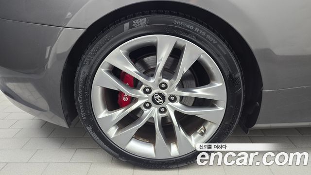 Hyundai Genesis 2012 — photo 5