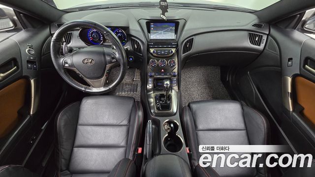 Hyundai Genesis 2012 — photo 10