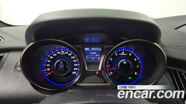 Hyundai Genesis 2012 — photo 11