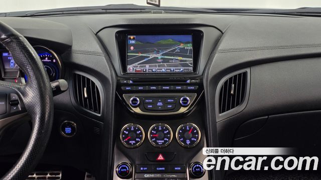 Hyundai Genesis 2012 — photo 18