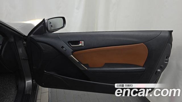 Hyundai Genesis 2012 — photo 15