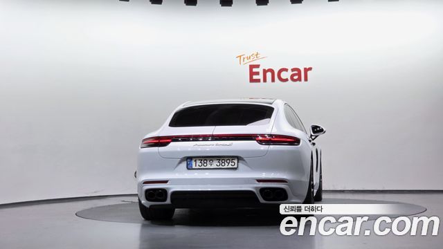 Porsche Panamera 2018 — photo 4