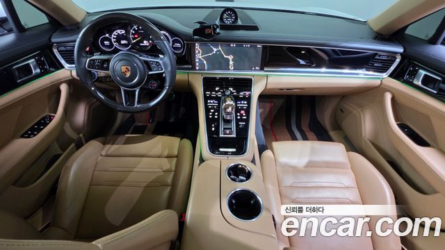 Porsche Panamera 2018 — photo 10