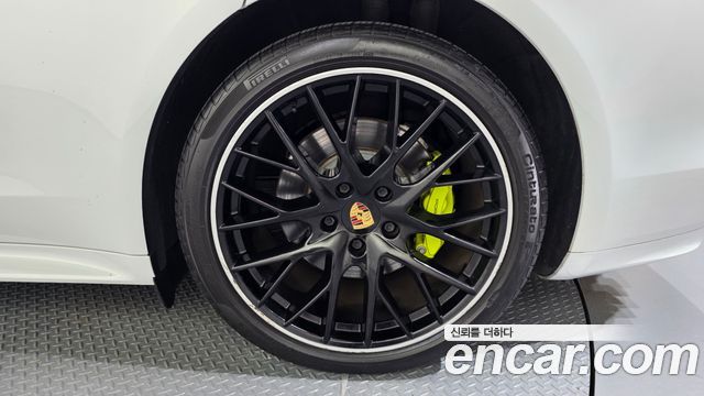 Porsche Panamera 2018 — photo 7