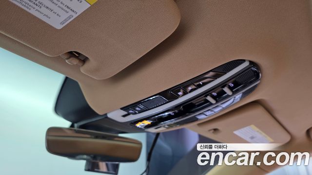 Porsche Panamera 2018 — photo 29
