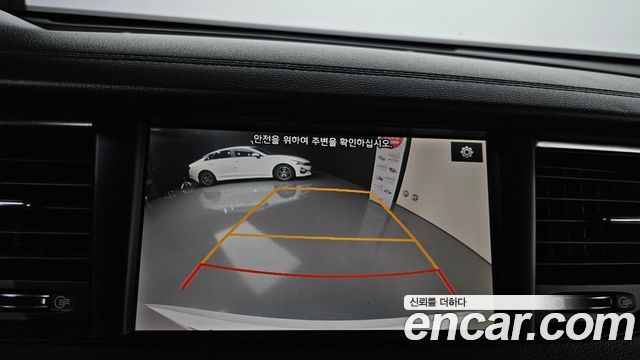Kia K7 2017 — photo 17