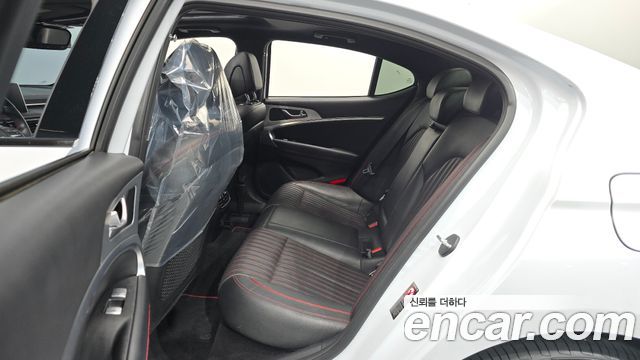 Genesis G70 2018 — photo 18