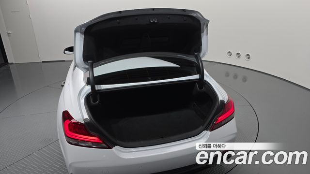 Genesis G70 2018 — photo 26