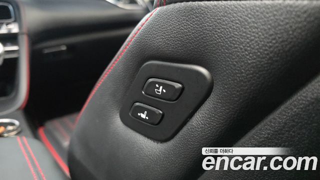 Genesis G70 2018 — photo 31