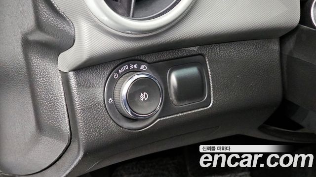 Chevrolet Korea Aveo 2017 — photo 17