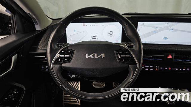 Kia EV6 2023 — photo 19