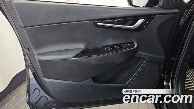Kia EV6 2023 — photo 14