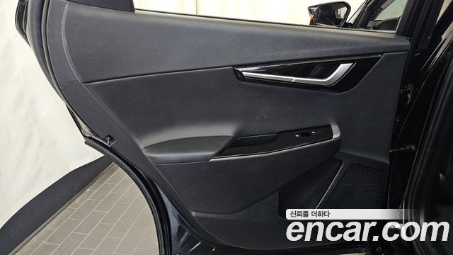 Kia EV6 2023 — photo 15