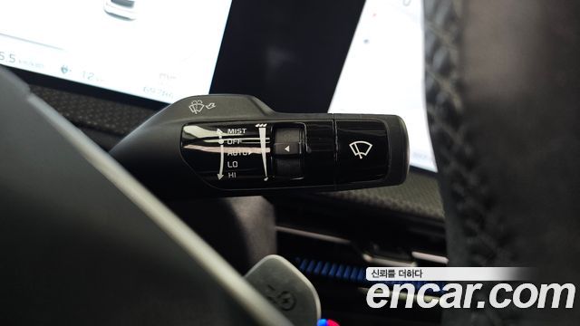 Kia EV6 2023 — photo 28