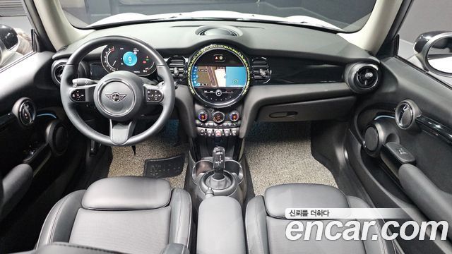 Mini Cooper 2022 — photo 10