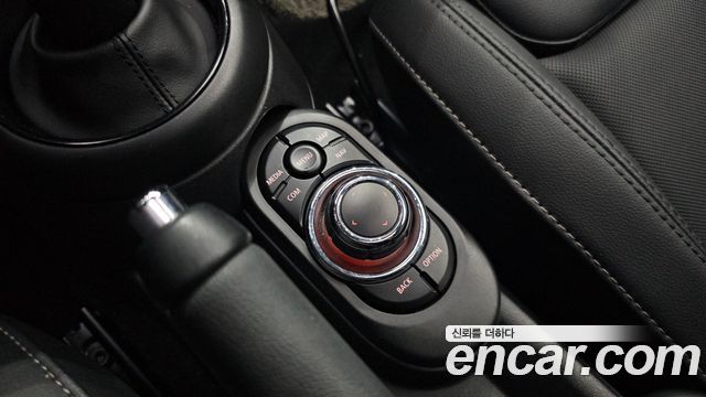Mini Cooper 2022 — photo 25