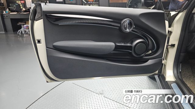 Mini Cooper 2022 — photo 14