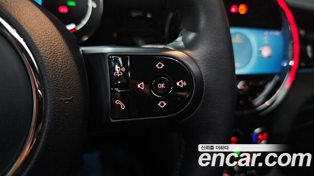 Mini Cooper 2022 — photo 32