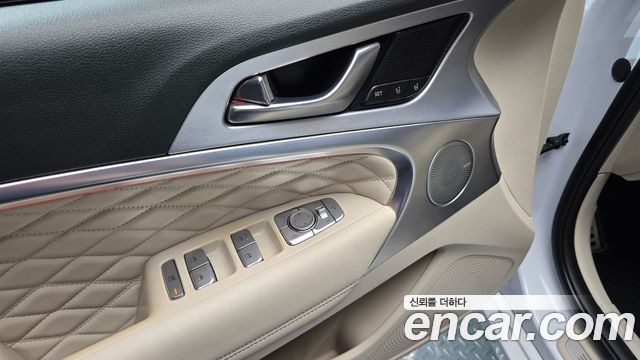 Genesis G70 2019 — photo 27