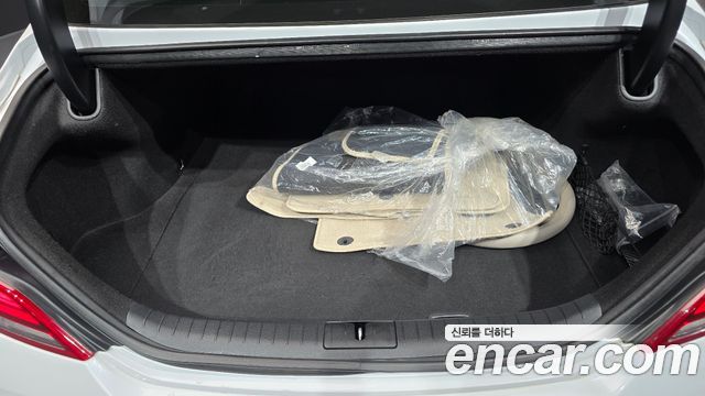 Genesis G70 2019 — photo 35