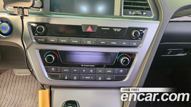 Hyundai Sonata 2017 — photo 11