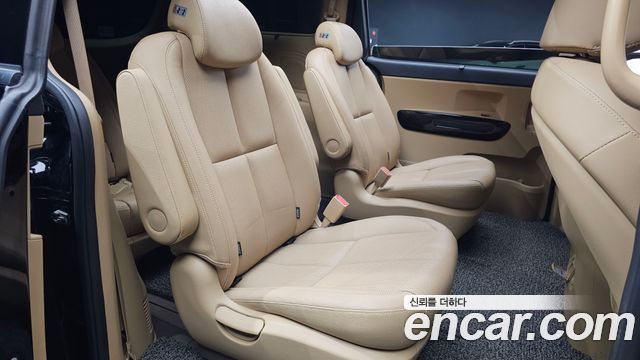 Kia Canival 2019 — photo 11