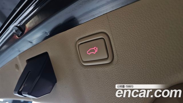 Kia Canival 2019 — photo 18