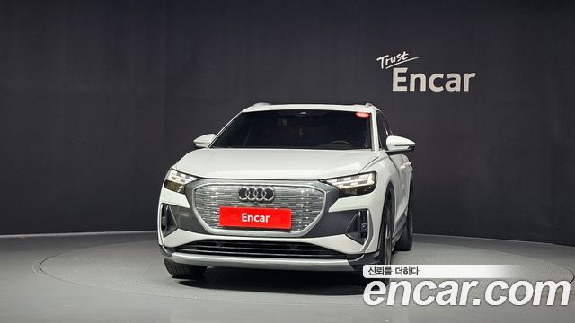 Audi Q4 e-tron 2022 — photo 3