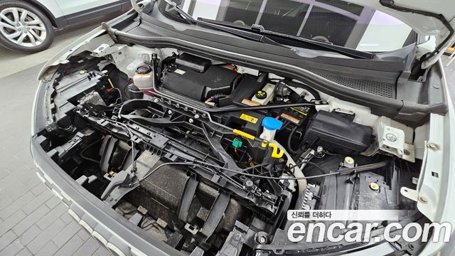Audi Q4 e-tron 2022 — photo 6