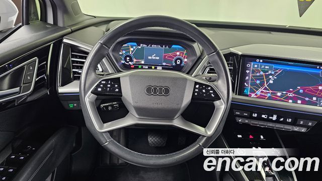 Audi Q4 e-tron 2022 — photo 19