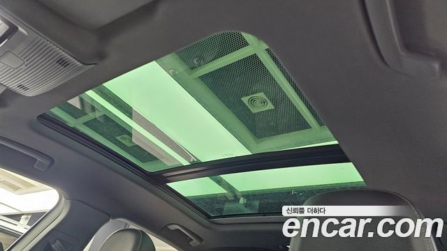 Audi Q4 e-tron 2022 — photo 22