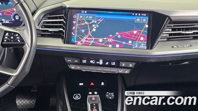 Audi Q4 e-tron 2022 — photo 25